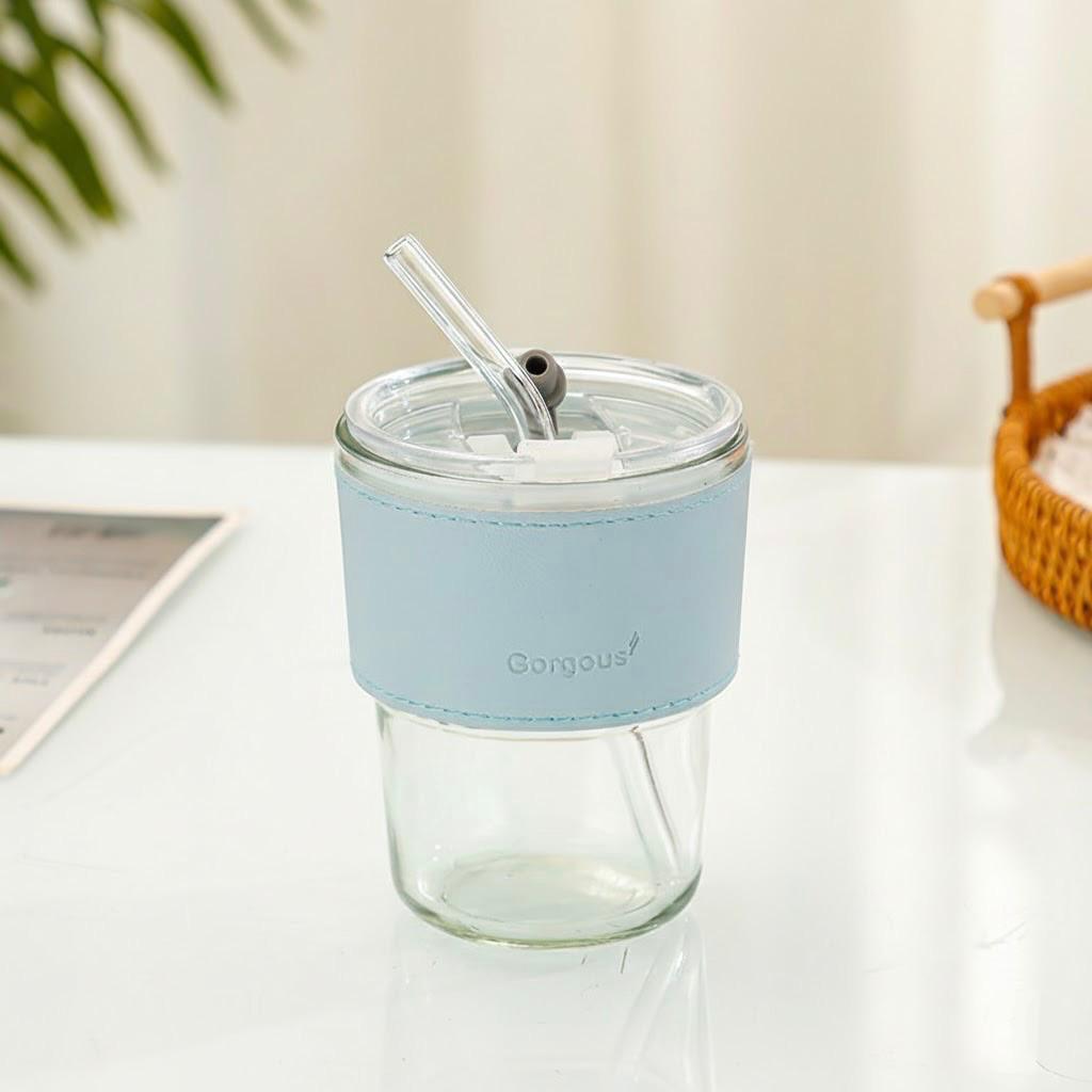 Glastrinkbecher mit Lederband