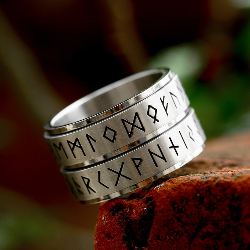 Titanstahl Ring mit Runensymbolen
