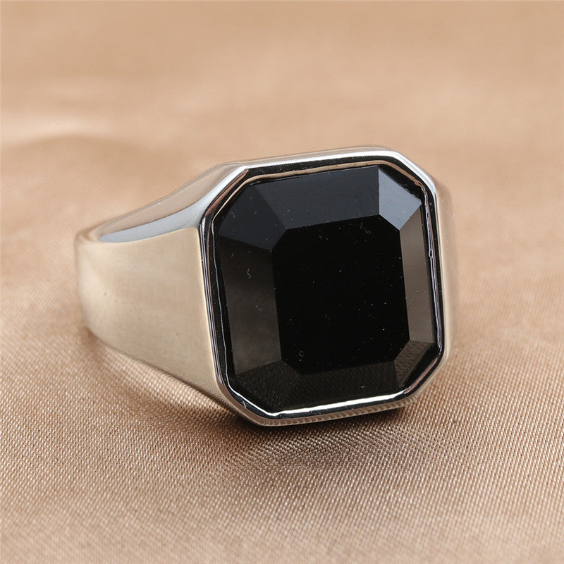 Titanstahl Ring mit schwarzem Onyx