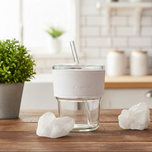 Glastrinkbecher mit Lederband